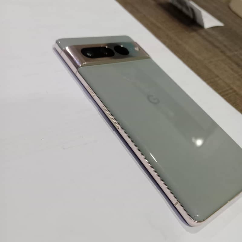 Google Pixel 7 Pro 7