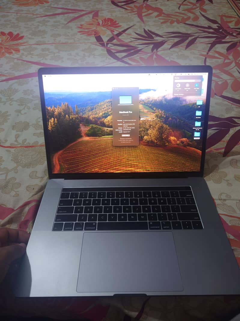 MacBook pro 2019 0