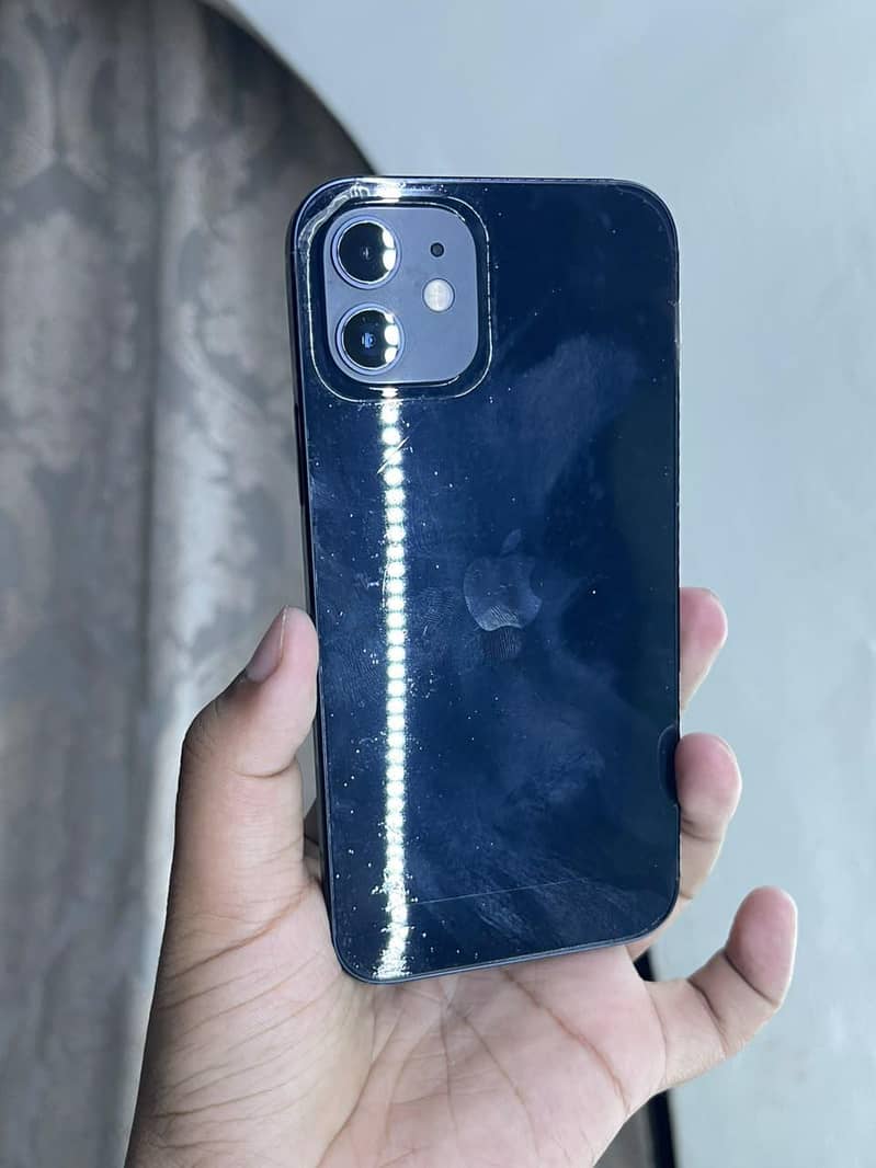 Apple iPhone 12 2