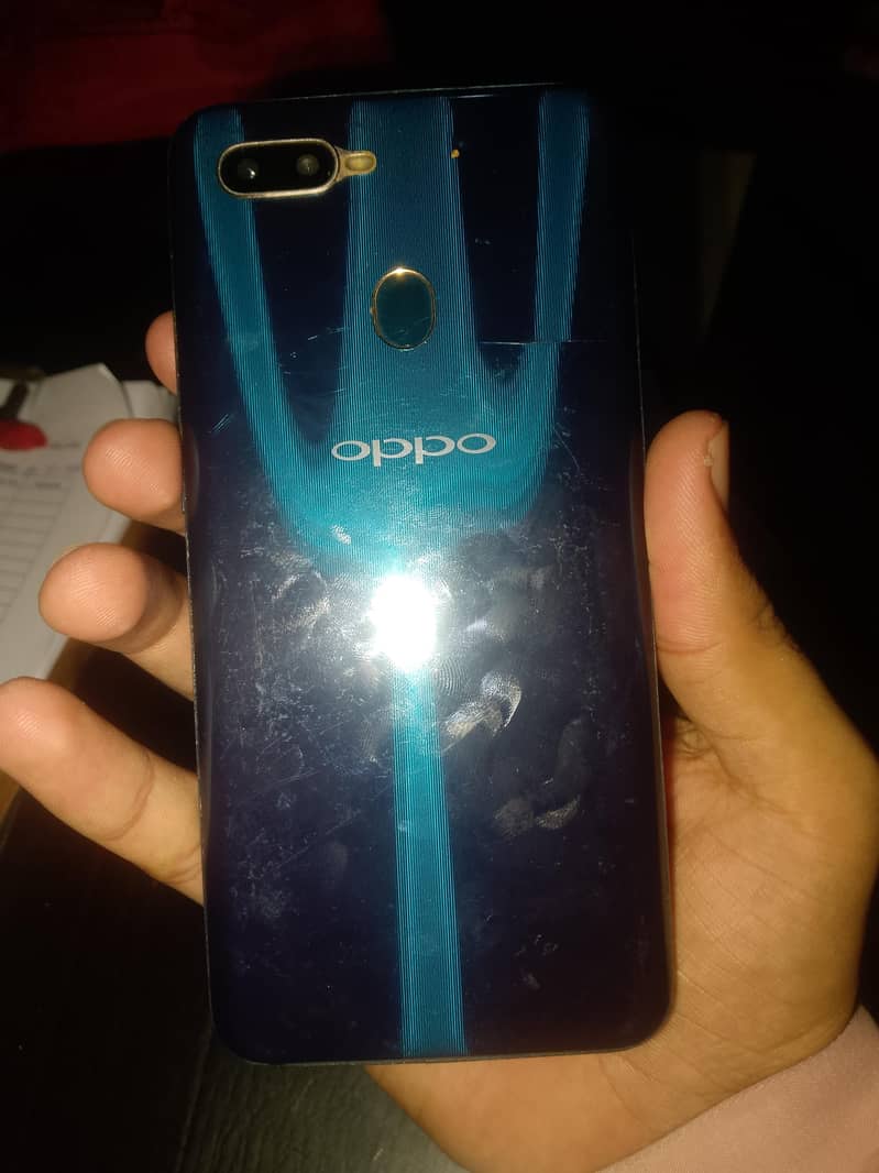 OPPO A7 2