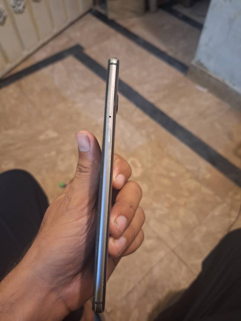 One Plus 3T 4