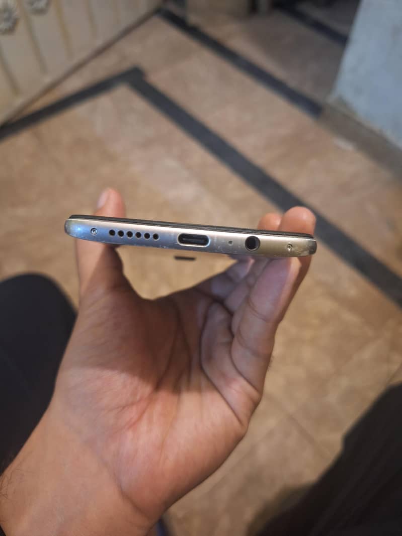 One Plus 3T 5