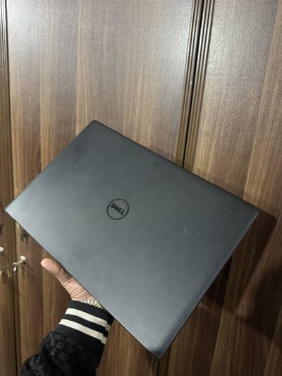 DELL LATITUDE 3570 8/256 SSD ALL OK GOOD condition 10/10