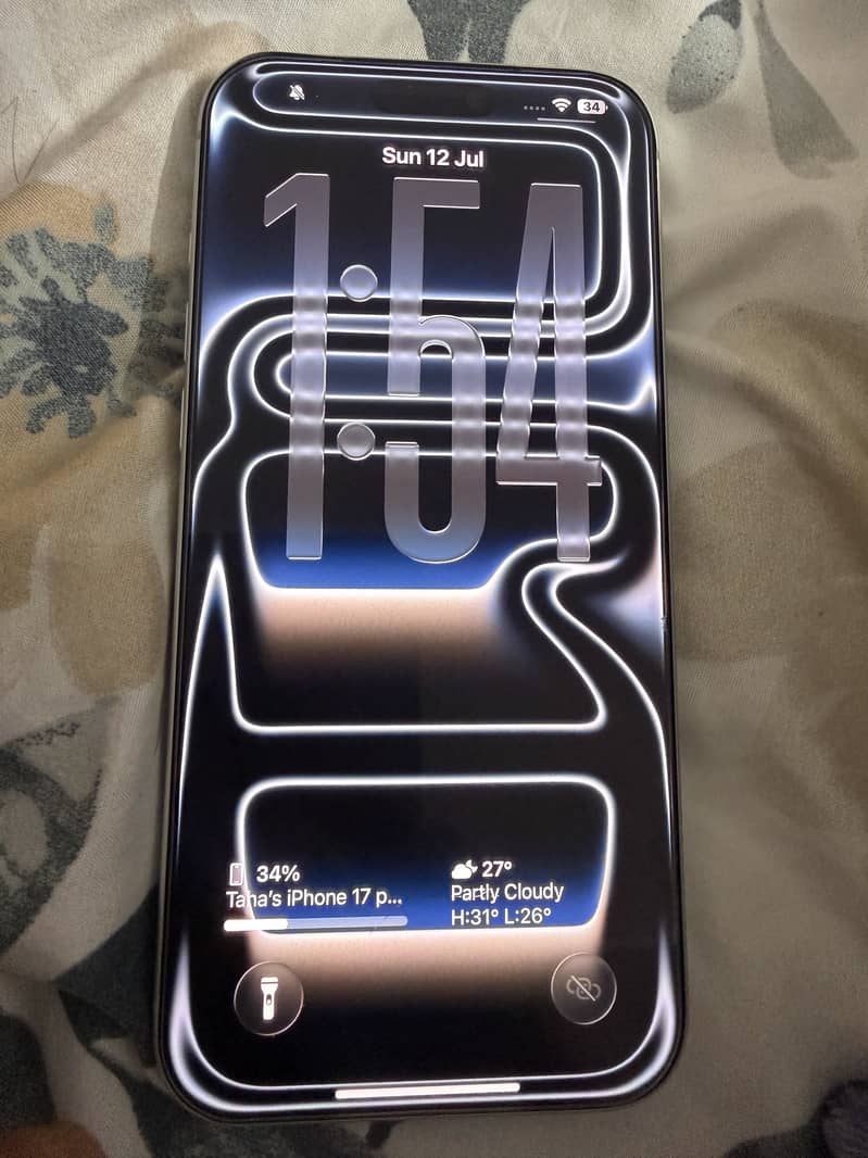 Apple iPhone 17 Pro Max 3