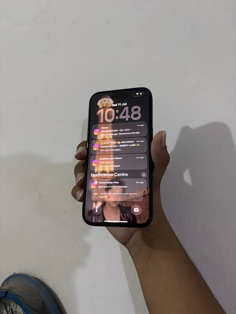Apple iPhone 16 1