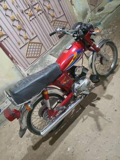 Yamaha 100 deluxe Good condition