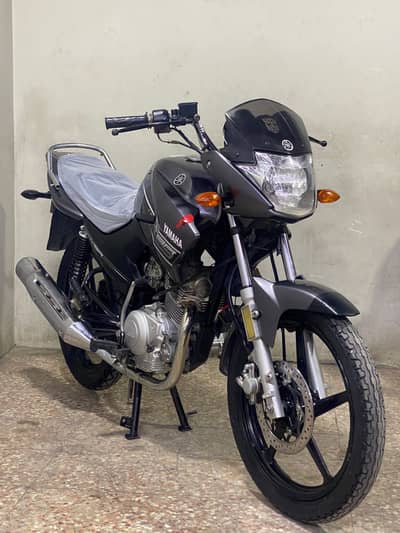 Yamaha ybr125cc 2015 model ( Japniess model)