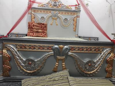 urgent sale today -black Wood bedroom set 430000-islam park Lahore