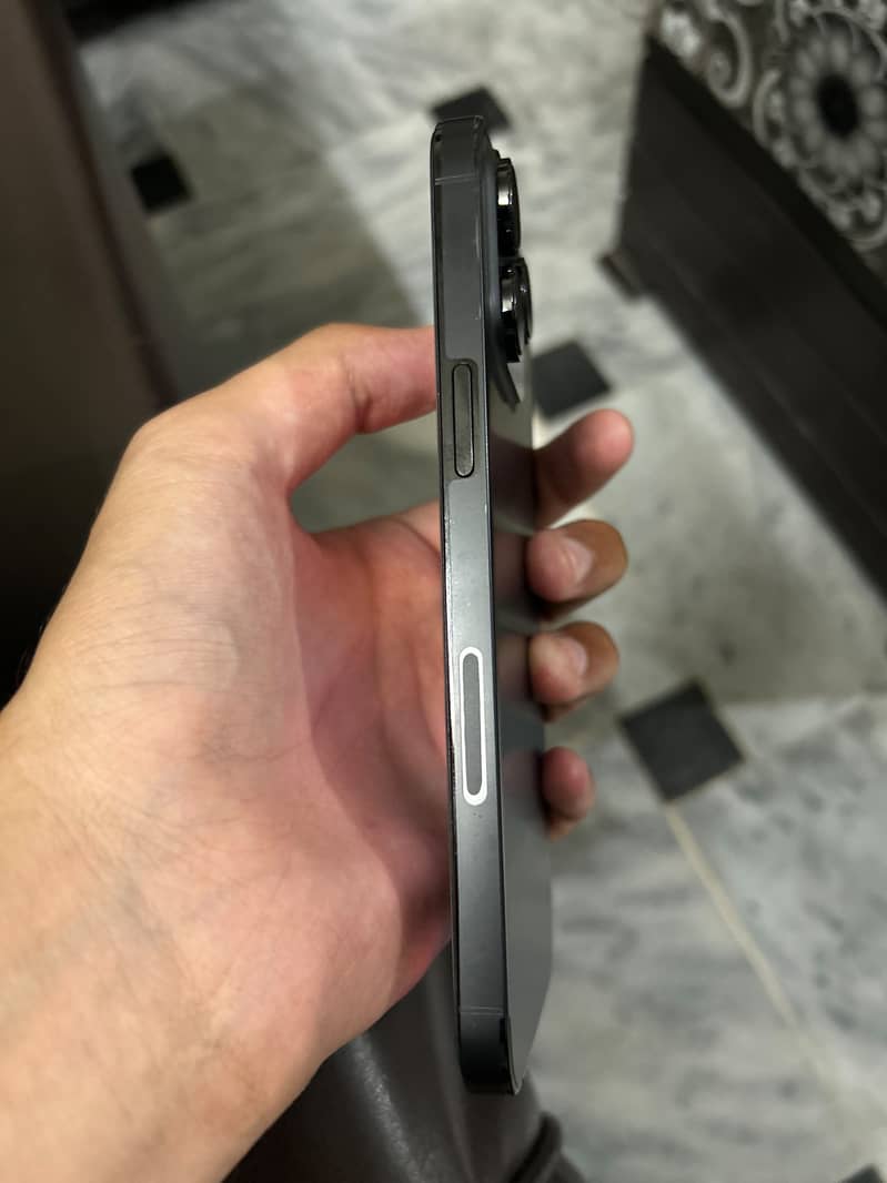 Apple iPhone 14 Pro Max 5