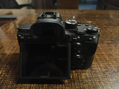 Sony a7Riii a7r3 with box