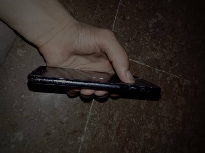 Apple iPhone X 3