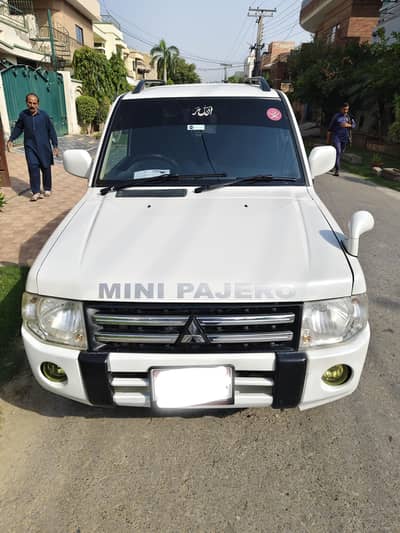 Mitsubishi Pajero Mini 2011