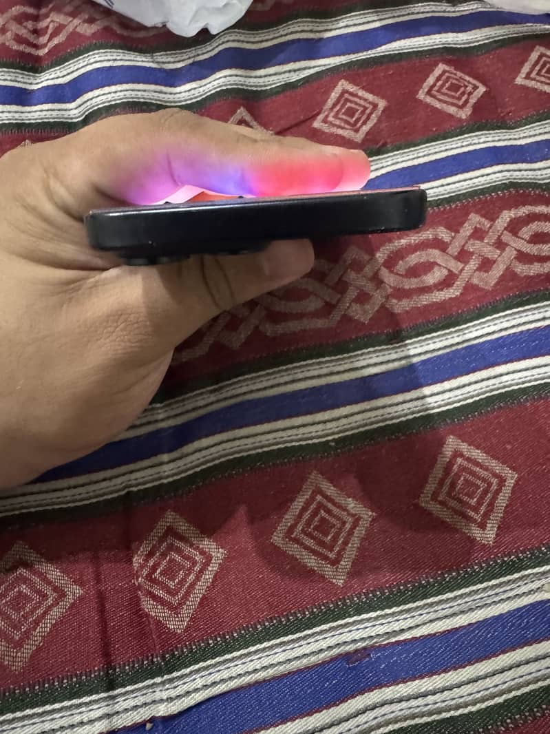 Apple iPhone 15 Pro Max 4