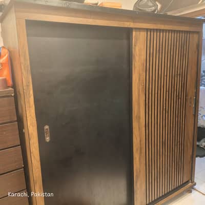 Sliding wardrobe 6 feet tall