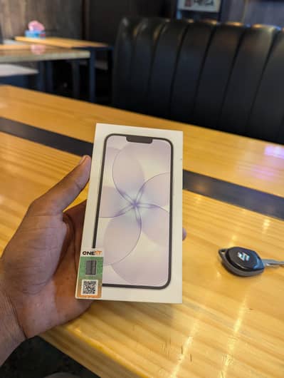 Apple iPhone 17e