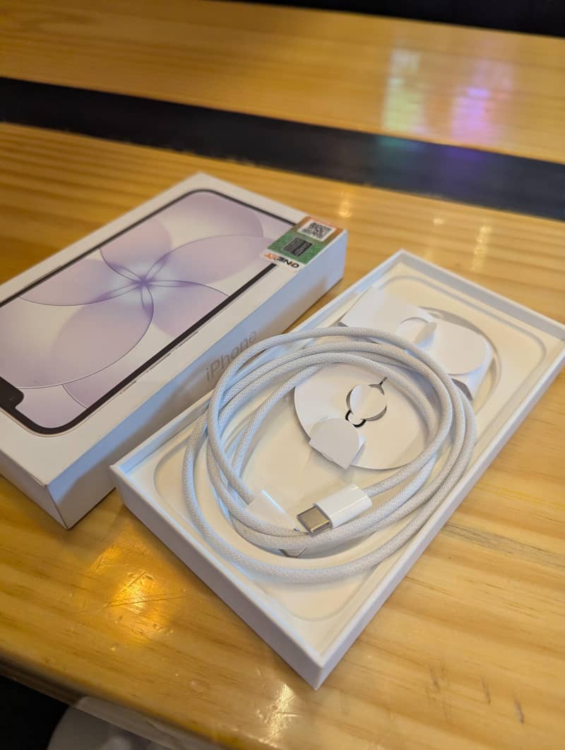 Apple iPhone 17e 4