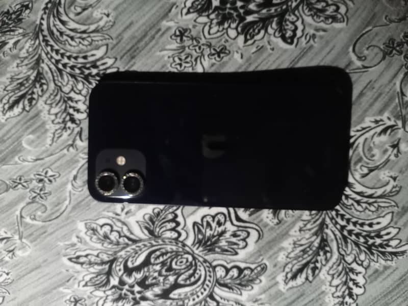 Apple iPhone 12 4