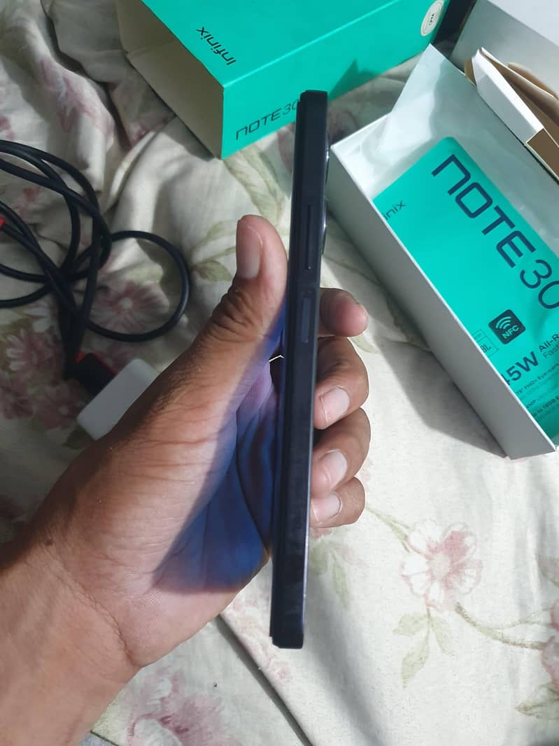 Infinix Note 30 2