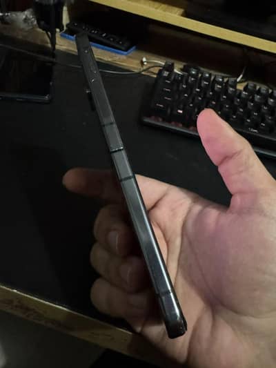 Samsung Z flip 5 | Single Physical Approved