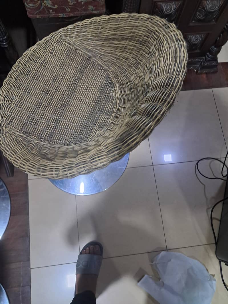 ADJUSTABLE STOOL 7