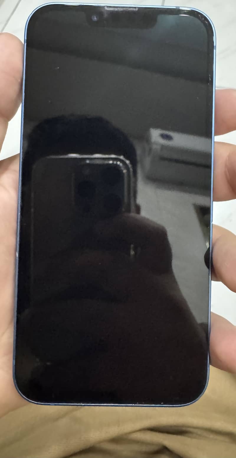 Apple iPhone 13 1