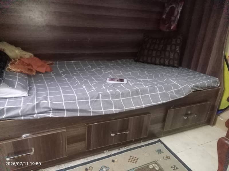 kis bed 2