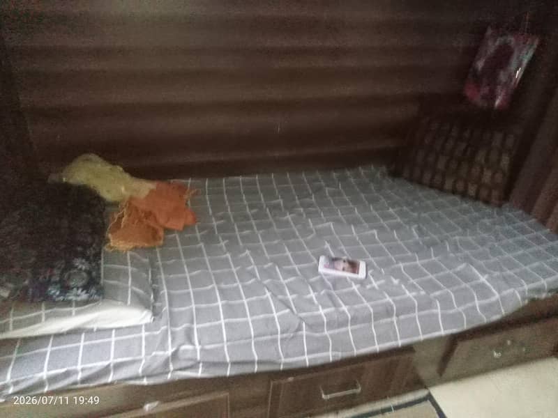 kis bed 3