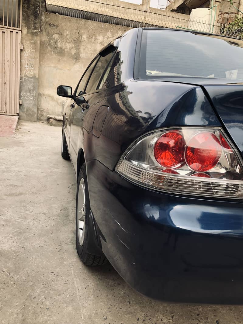 Mitsubishi Lancer 2005 7