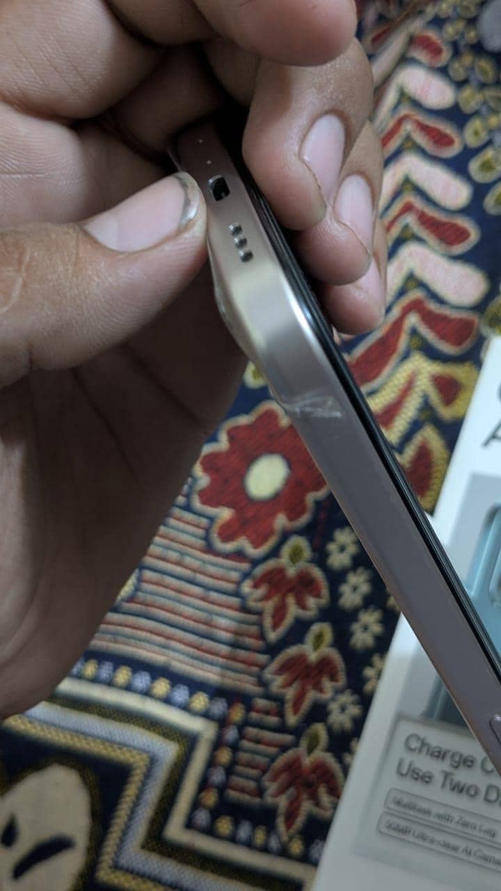 OPPO A6 8