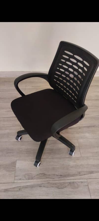 Mesh revolving chair . computer chair . study chair . employ chair