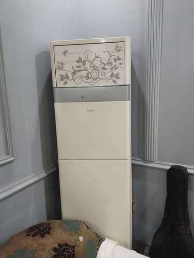 Hier Ac 2 Ton Floor standing Excellent working condition