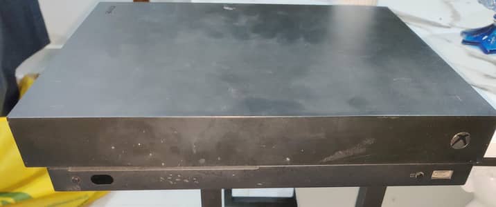 XBOX ONE X 1TB HARD (DEAD)