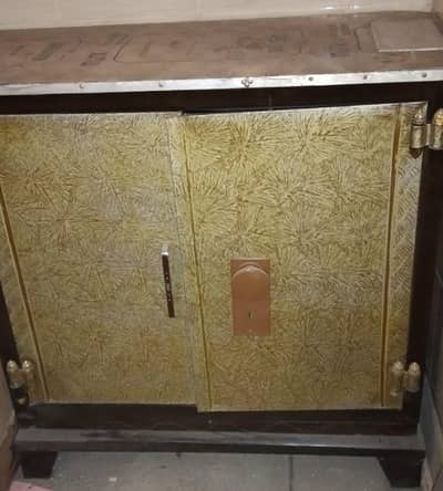 Iron stand with cabinets Almirah style