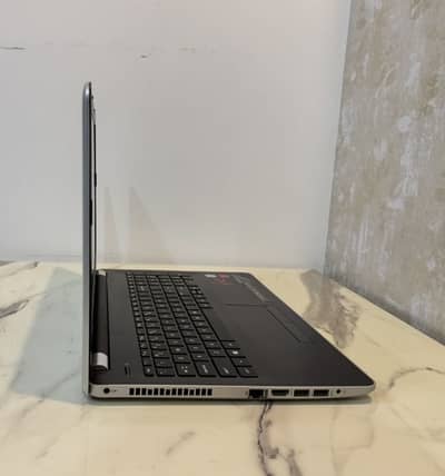 HP i7 16GB RAM 4GB AMD Graphics