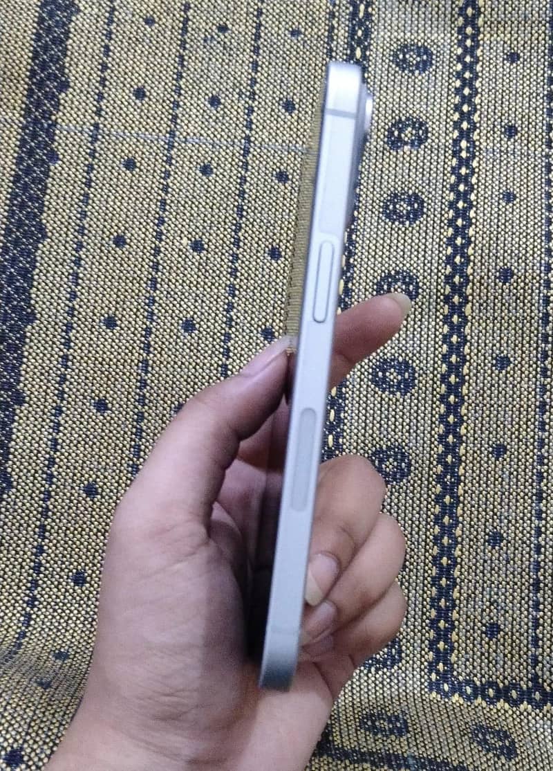 Apple iPhone 15 1