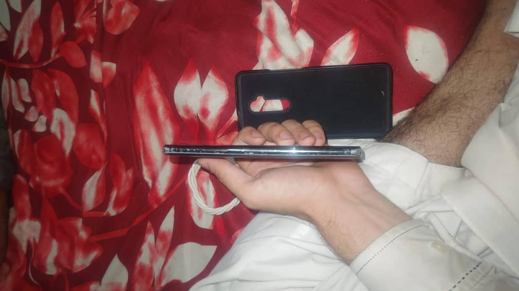 One Plus 7T Pro 0