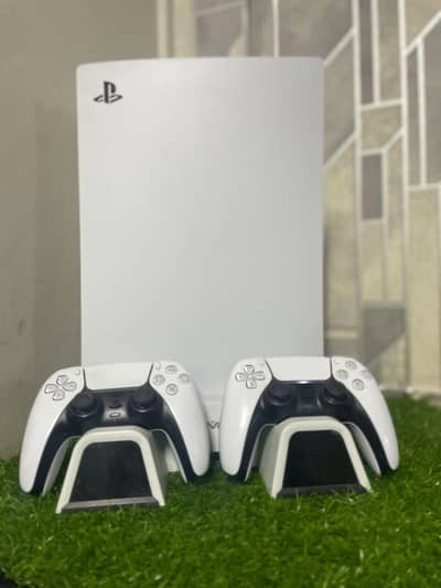 ps5 fat. . slim disc. . . . slim digital. . ps5 pro