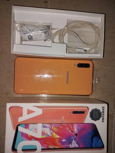 Samsung Mobile A70