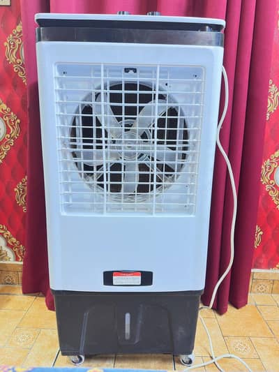 Ac DC Cooler 10/10 condition