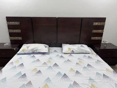 Bed without mattress