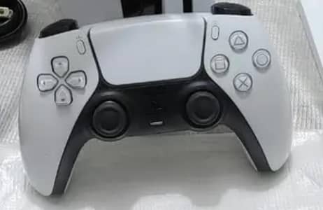 ps5 controllerused white