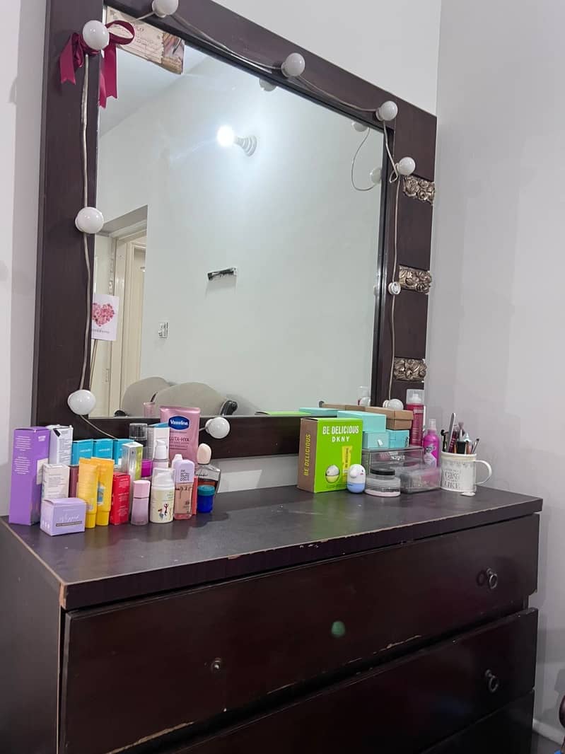 Dressing table 1