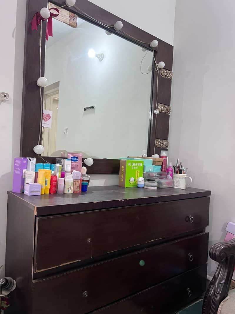 Dressing table 2
