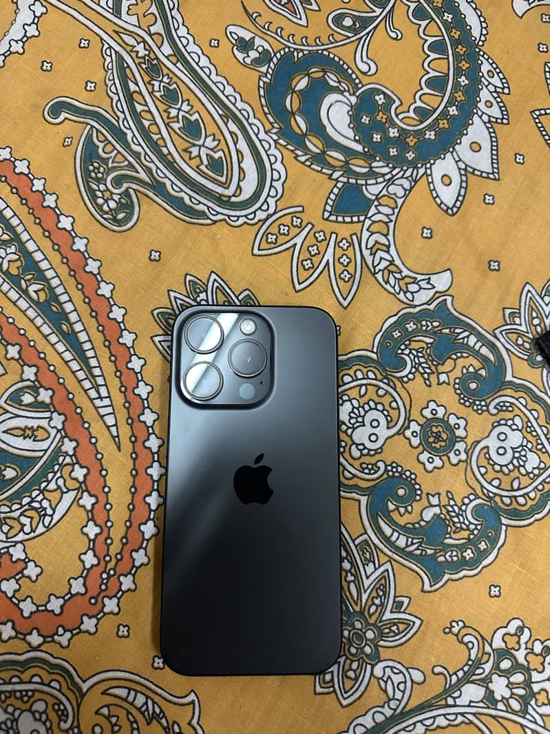 Apple iPhone 15 Pro 0