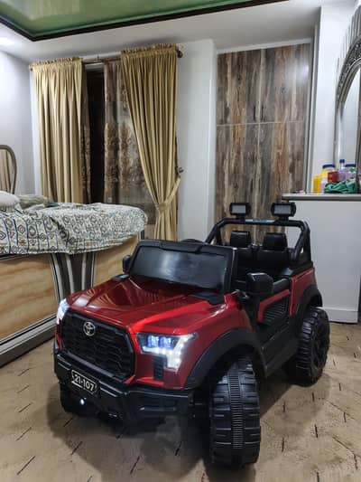 Toyota Style Kids Ride-On Jeep / Toy Car - Excellent Condition