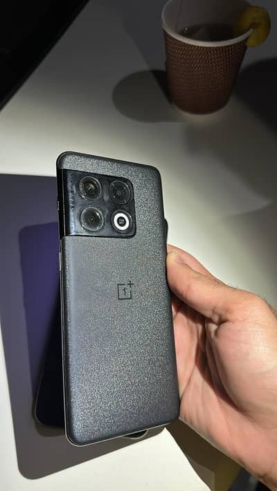 One Plus 10 Pro