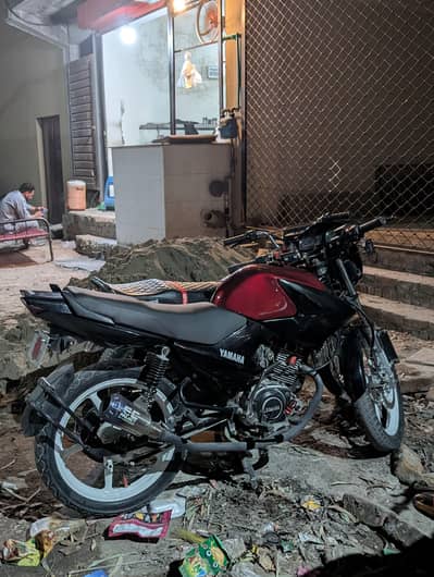 YBR FULL MODIFIED 2015 MODEL ON MY NAME