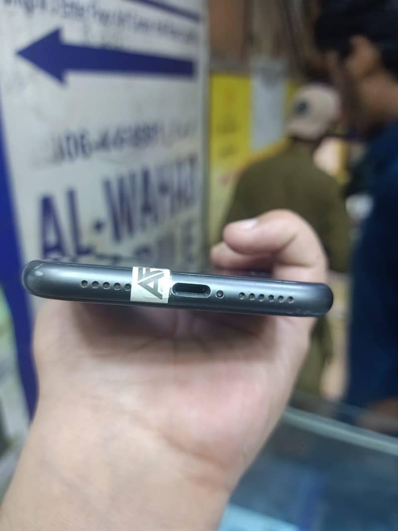 iphone 11 3
