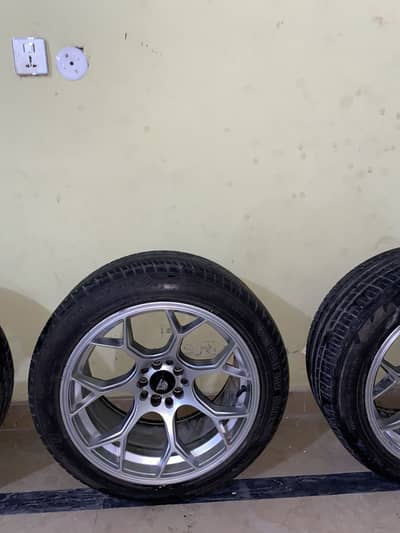 Shougun 17 inches Rim tyres for sale