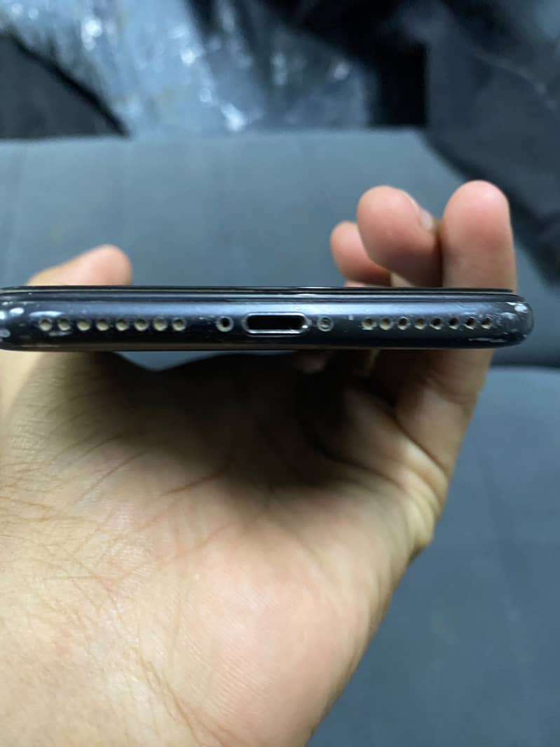 Apple iPhone 7 Plus 1
